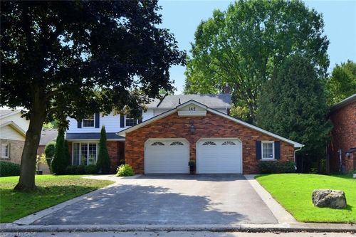 142 Marigold Crt, Ancaster, ON, L9G3M3 | Card Image