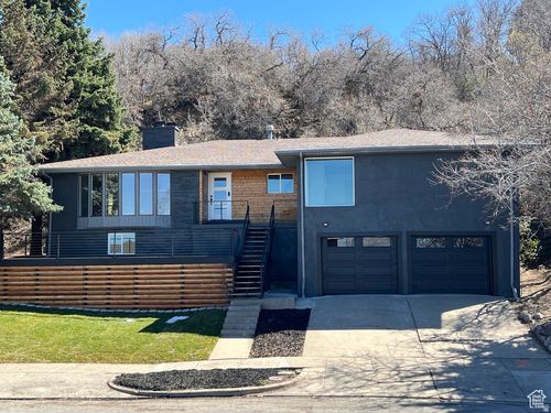 552 Chelsea Dr, Bountiful, UT, 84010-4451 | Card Image