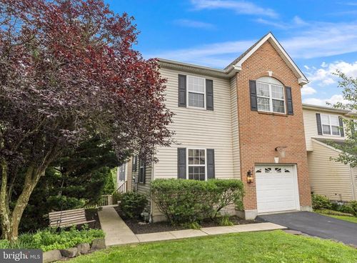 66 Stone Hill Dr, POTTSTOWN, PA, 19464-5296 | Card Image