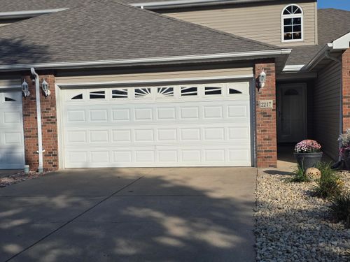 2217 Sandcastle Dr, Dyer, IN, 46311-1897 | Card Image