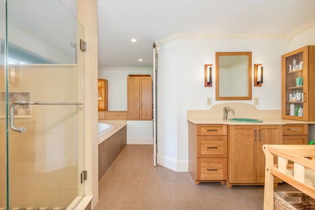 123 Stephen Dr, House other with 5 bedrooms, 4 bathrooms and null parking in Goffstown NH | Image 27