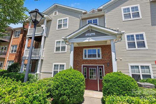 10616 Hill Point Ct, Charlotte, NC, 28262-2673 | Card Image