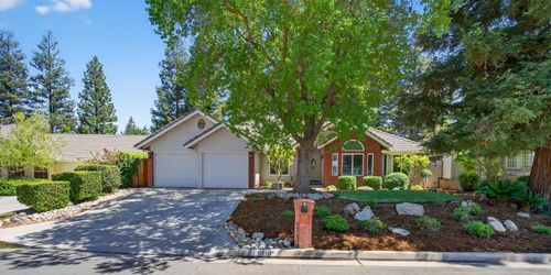 10130 N Heather Dr, Fresno, CA, 93720-1375 | Card Image