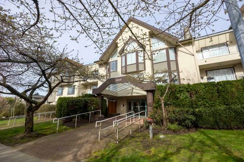 304-1009 Howay St, New Westminster, BC, V3M6R1 | Card Image