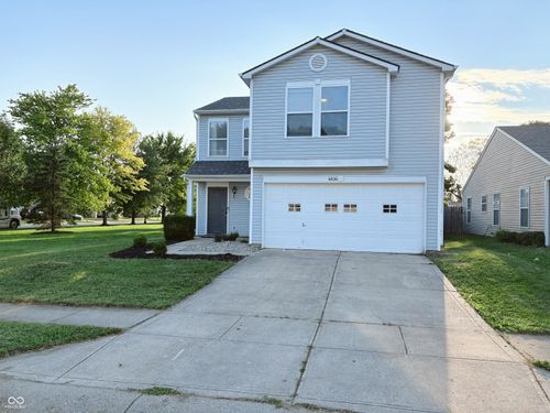6826 Earlswood Dr, Indianapolis, IN, 46217-9386 | Card Image