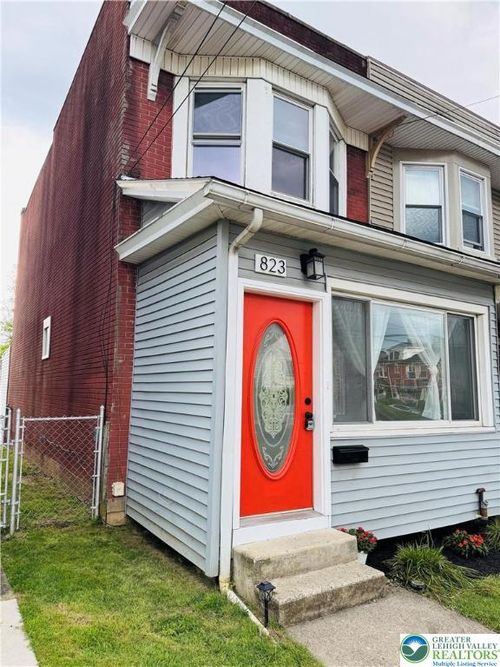 823 Spring St, BETHLEHEM, PA, 18018-5118 | Card Image