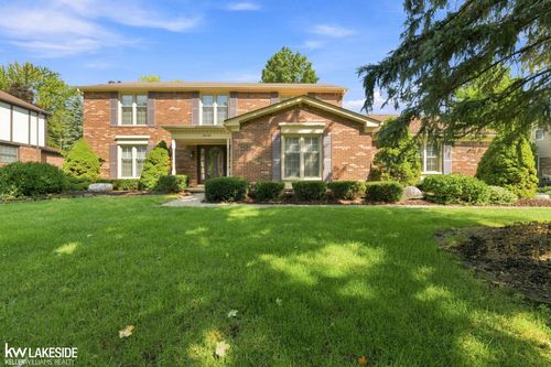 46100 Amesbury Dr, Plymouth, MI, 48170-3034 | Card Image