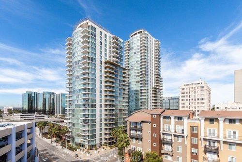 402-411 W Seaside Way, Long Beach, CA, 90802-7975 | Card Image