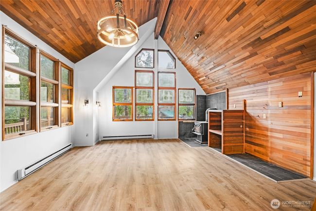 17118 Riverview Way E, House other with 3 bedrooms, 2 bathrooms and null parking in Enumclaw WA | Image 13