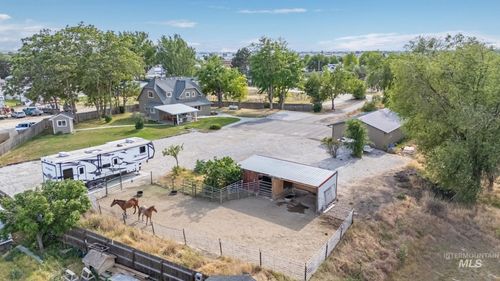 621 Borchers Ln, Caldwell, ID, 83605-8106 | Card Image