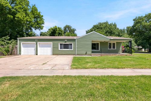 2379 S Volutsia Ave, Wichita, KS, 67211-5536 | Card Image