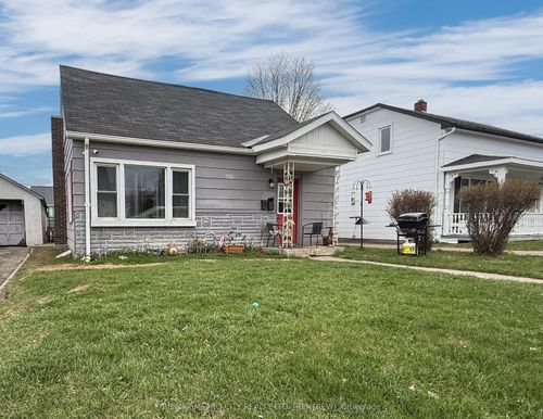 467 Dominion Street, Renfrew, ON, K7V1H5 | Card Image