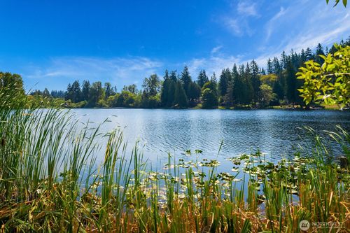 13059 Se 76th St, Newcastle, WA, 98056-1403 | Card Image