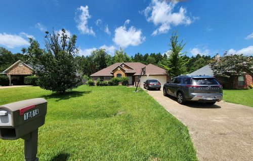 10014 Freedoms Way, Keithville, LA, 71047-9205 | Card Image