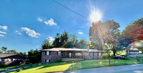 1264 Rowe St, New Tazewell, TN, 37825-7110 | Card Image