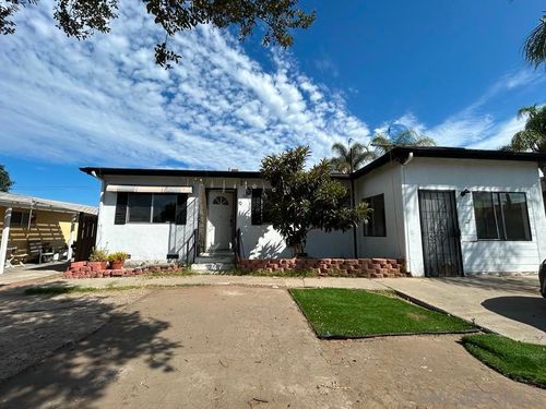 338 W 6th Ave, Escondido, CA, 92025 | Card Image
