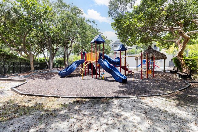 APT-174 - 201 Crandon Blvd, Townhouse with 4 bedrooms, 7 bathrooms and null parking in Key Biscayne FL | Image 61