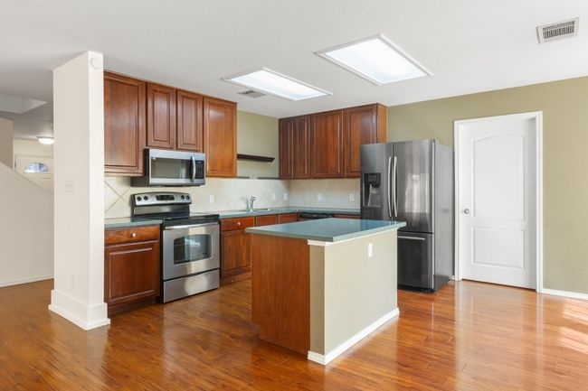 300 Emerald Fields Ln, House other with 4 bedrooms, 3 bathrooms and 4 parking in Kyle TX | Image 13