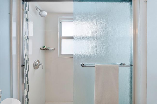 master bath | Image 13