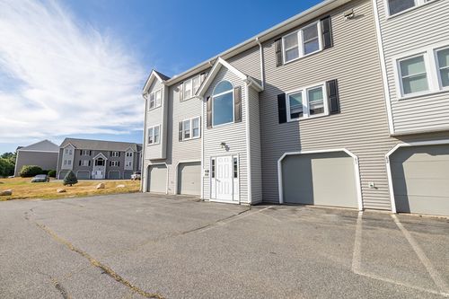 unit-64-84 Tennis Plaza Rd, Dracut, MA, 01826-3347 | Card Image