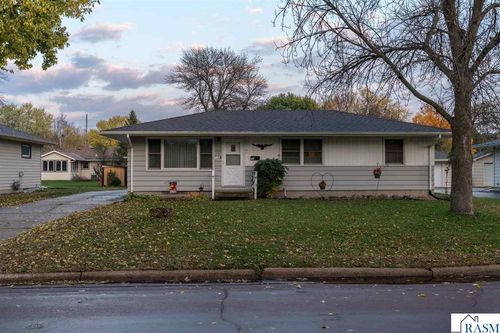 113 N Plainview Avenue, Mankato, MN, 56001 | Card Image