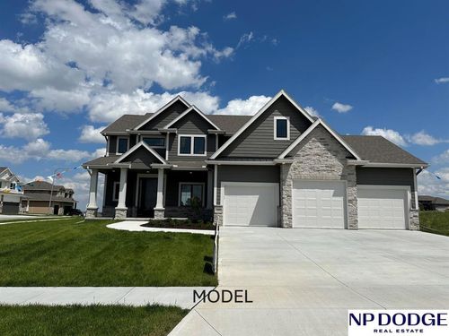 12605 S 79 Street, Papillion, NE, 68046 | Card Image