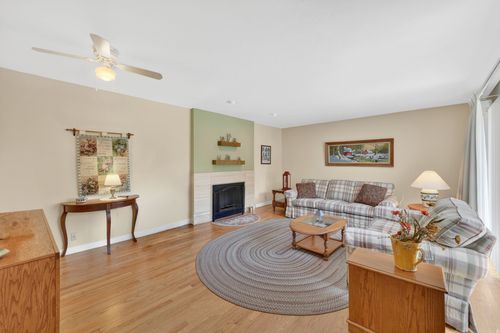 6206 S 1080 E, Murray, UT, 84121-1744 | Card Image