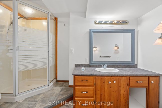 250 William St E, House other with 3 bedrooms, 2 bathrooms and 3 parking in Parkhill ON | Image 29