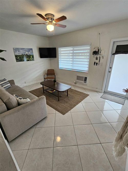 22-7400 Harding Ave, Miami Beach, FL, 33141-2787 | Card Image