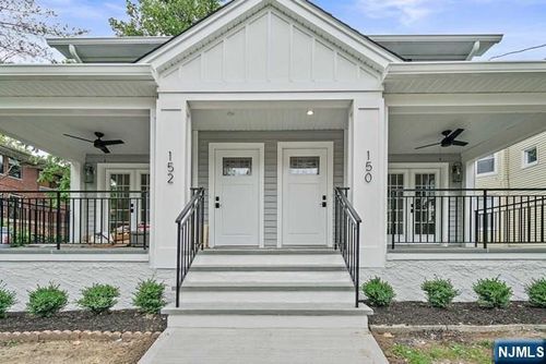 150 Union St, Ridgewood, NJ, 07450-4413 | Card Image