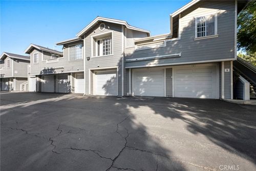 apt-a5-3500 S Greenville St, Santa Ana, CA, 92704-8302 | Card Image