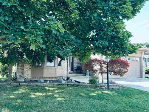 15694 Quarter Horse Court, Clinton Charter Township, MI, 48035 | Card Image