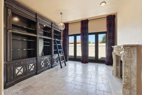 1391 E Sonoran Desert Dr, Oro Valley, AZ, 85737-9284 | Card Image
