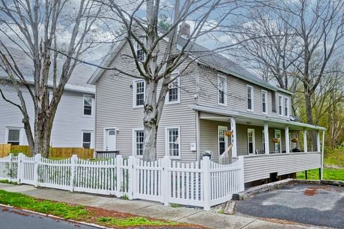 159 Chapman St, Greenfield, MA, 01301-2416 | Card Image
