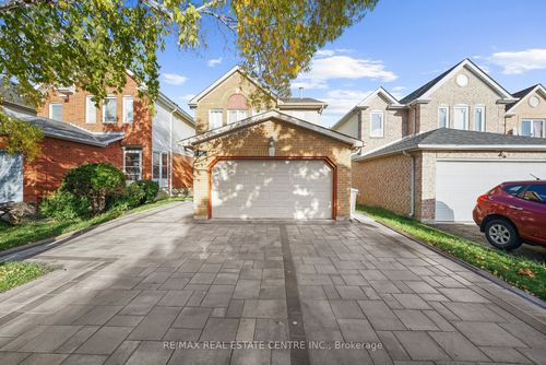 33 Trammell Lane, Brampton, ON, L6Y4J3 | Card Image