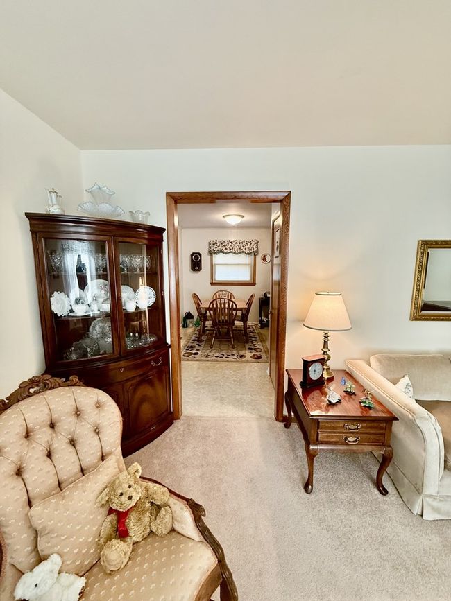 186 Summit Dr, Home with 3 bedrooms, 2 bathrooms and null parking in Peterstown WV | Image 40