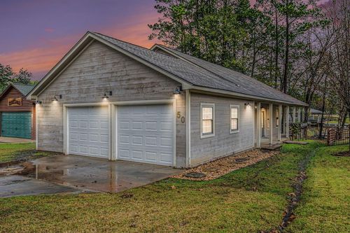 50 Hunters Creek Dr, Huntsville, TX, 77340-1400 | Card Image