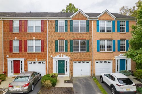 67 Saxton Rd, Farmingdale, NJ, 07727-4016 | Card Image