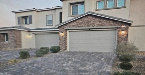 7050 Fossil Rim St, North Las Vegas, NV, 89084-4028 | Card Image
