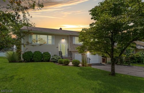 46 Mccall Ave, Livingston, NJ, 07039-1343 | Card Image