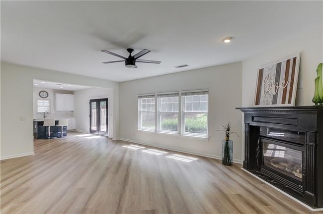 7653 Legacy Rd, House other with 4 bedrooms, 3 bathrooms and null parking in Flowery Branch GA | Image 10