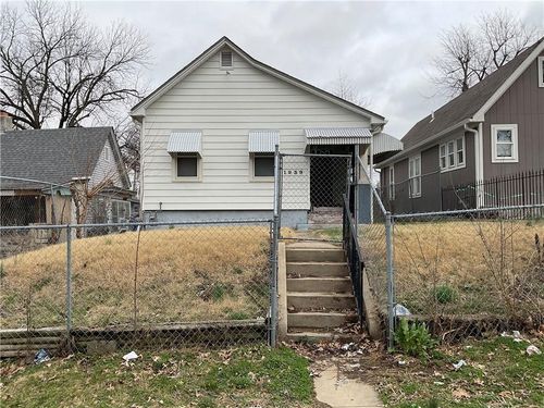 1939 N 25th St, Kansas City, KS, 66104-4814 | Card Image
