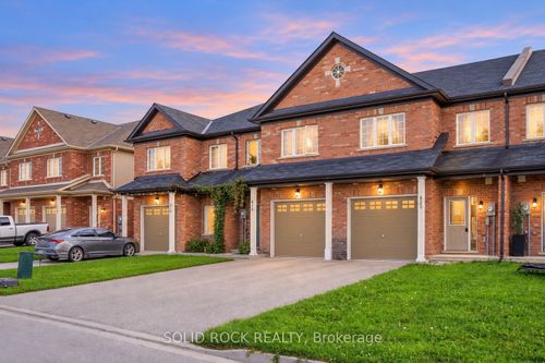 422 Krotz Street W, North Perth, ON, N4W0J4 | Card Image