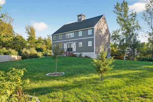 124 Tiffany, Attleboro, MA, 02703 | Card Image