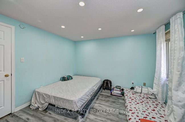 30 Maxwell Dr, House other with 4 bedrooms, 3 bathrooms and 4 parking in Kitchener ON | Image 25