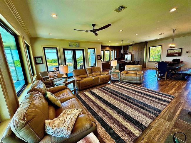 7165 Backridge Rd, House other with 6 bedrooms, 7 bathrooms and 2 parking in Sabine Pass TX | Image 10