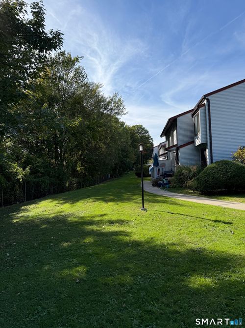 221-221 Cottonwood Rd, Newington, CT, 06111-4218 | Card Image