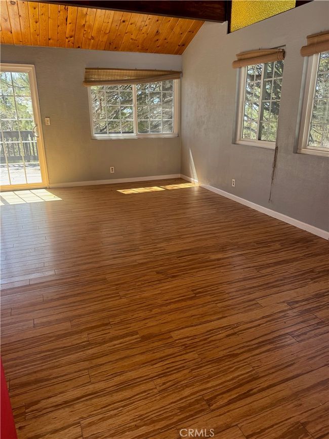 32395 Scandia Dr, House other with 3 bedrooms, 2 bathrooms and null parking in Running Springs CA | Image 7