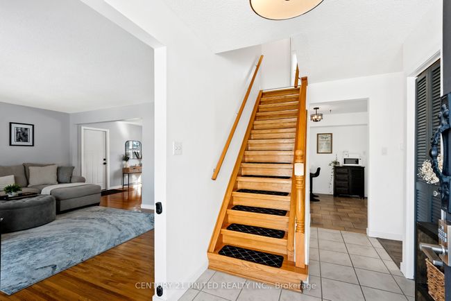 789 Parkhill Rd W, House other with 3 bedrooms, 3 bathrooms and 10 parking in Peterborough ON | Image 4