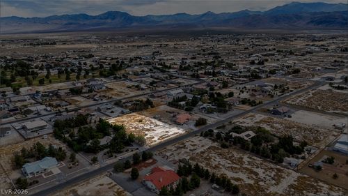 1770 Cavalry St, Pahrump, NV, 89048-6943 | Card Image